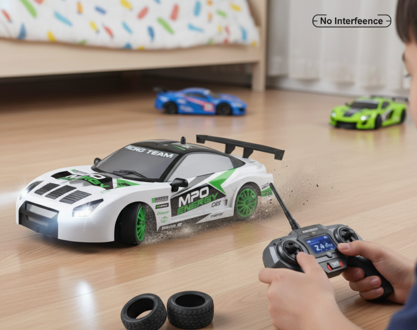 Coche teledirigido drift 1:24 GTR blanco